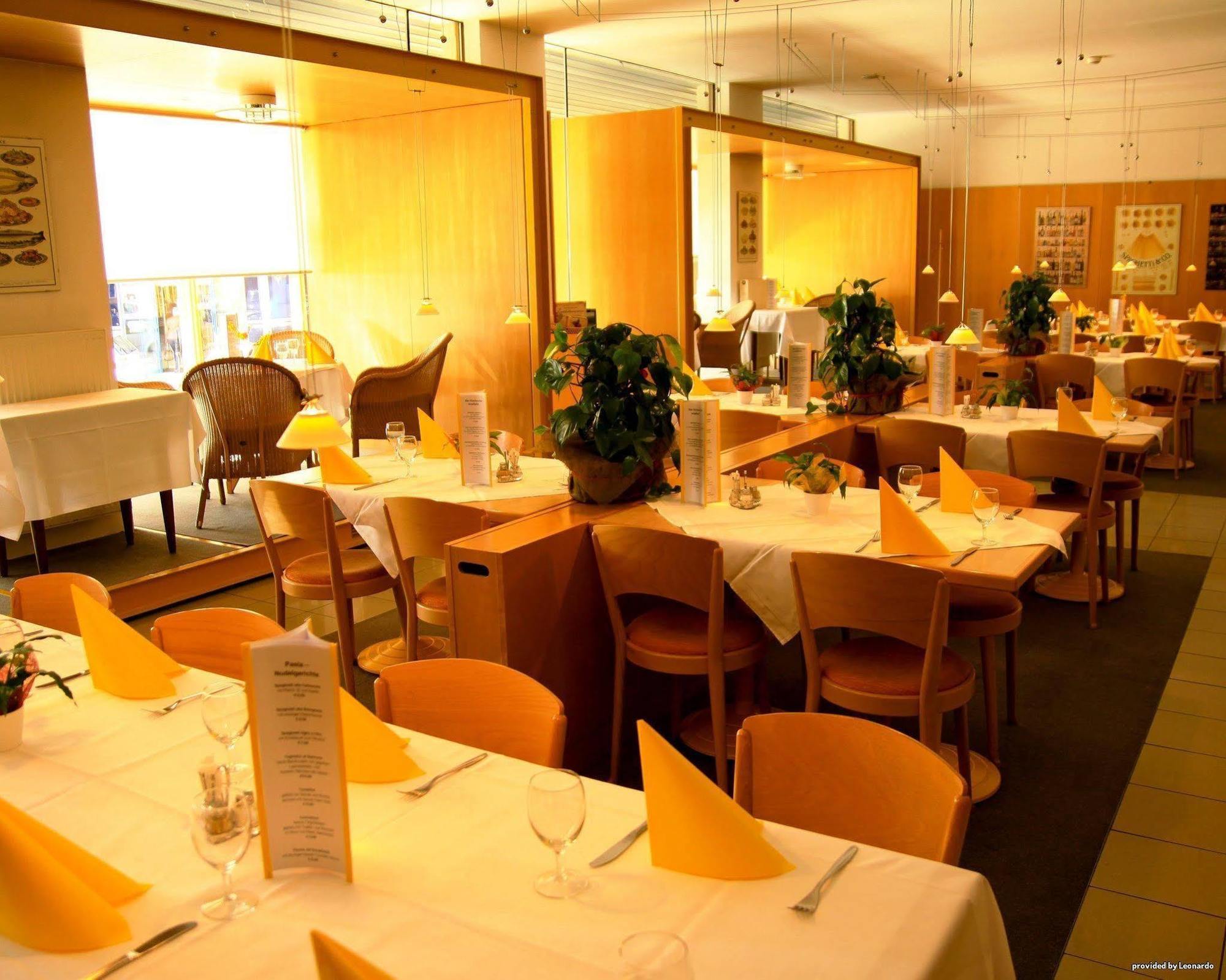 Hotel Sonne Lienz Restaurant foto